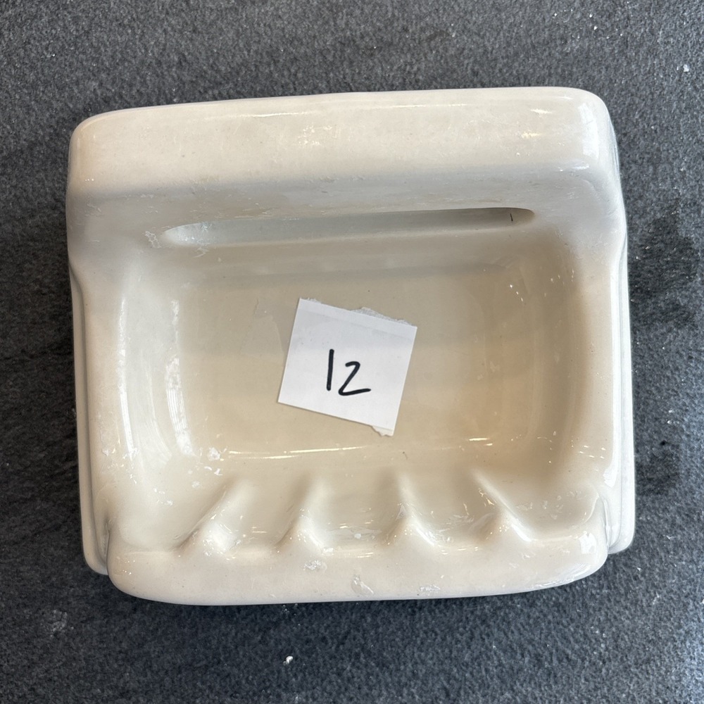 Vintage Beige Ceramic Soap Dish Porcelain Washcloth Holder Bathtub Shower MCM